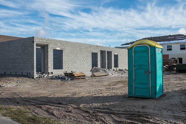 Affordable portable toilet rental in Elmwood Park, IL